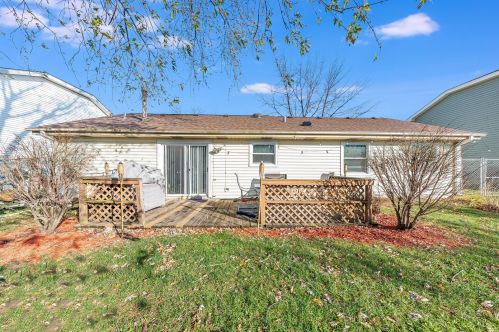 663 Chesapeake Dr, Lemont, IL 60440-2563