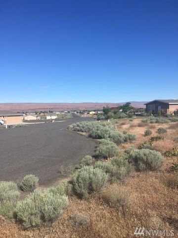191 Davidson Blvd, Desert Aire, WA 99349-1900
