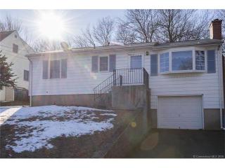 11 Farrell St, Waterbury, CT 06716-1313