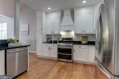 7 Jones Station Rd, Severna Park, MD 21146