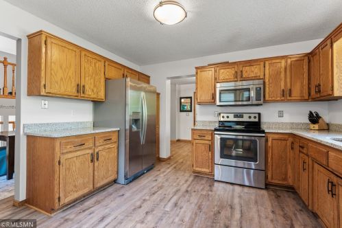 233 Hallam Ave, Saint Paul MN  55115-2096 exterior
