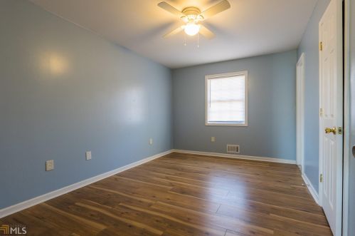 5205 Flemish Ct, Atlanta GA  30349-5210 exterior