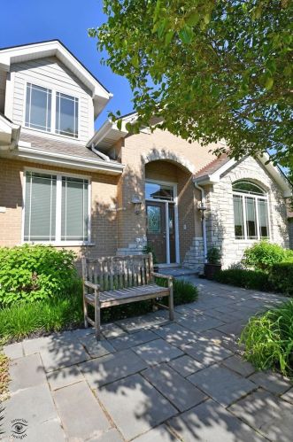 19915 Berkshire Dr, Mokena, IL 60448-1666