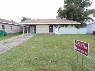 416 Butterfly Cir, Gretna LA  70056-2733 exterior