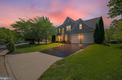 9213 Campfire Ct, Bristow, VA 20136-5103