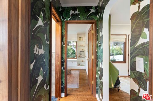 1520 Columbia Dr, Glendale CA  91205-3508 exterior