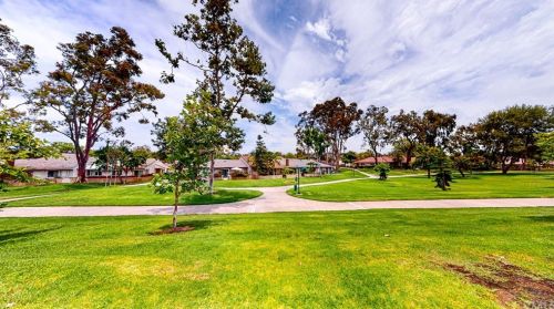 5255 Thorn Tree Ln, Irvine CA  92612-2346 exterior