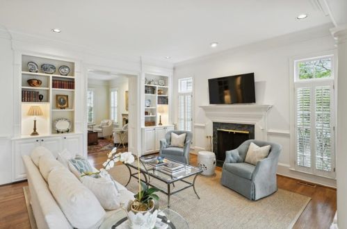 1041 Farmington Ln, Atlanta GA  30319-2811 exterior
