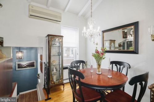 1336 Lombard St, Philadelphia PA  19147-1004 exterior