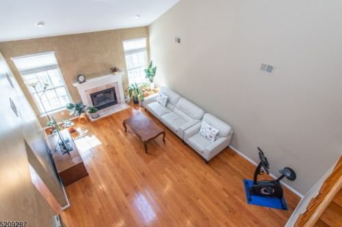 7 Sycamore Ln, Dover NJ  07869-3704 exterior