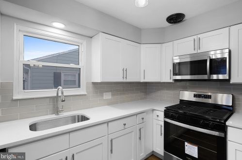 509 Diller Rd, Hanover PA 17331-4806 exterior