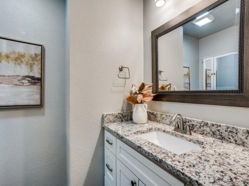 3225 Chapel Downs Dr, Dallas TX  75229-5834 exterior