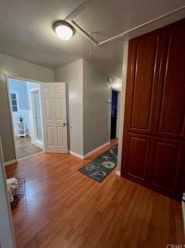 4702 132nd St, Hawthorne, CA 90250-5117