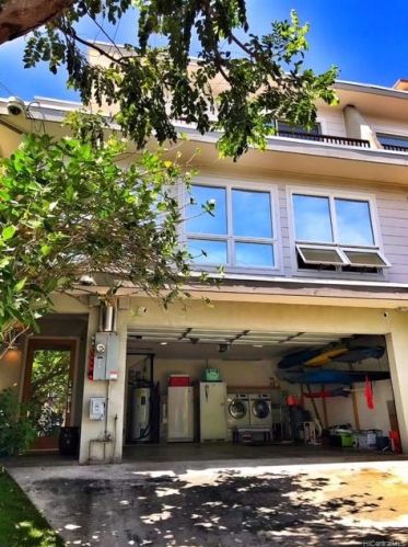 1032 Spencer St, Honolulu, HI 96822-3748