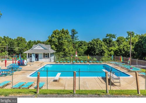 6819 Vale Summit Ln, Middletown MD  21769-6637 exterior