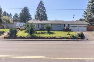 780 Fern Ridge Rd, Stayton, OR 97383-1354