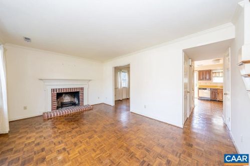 75 Court Pl, Charlottesville, VA 22901-2455