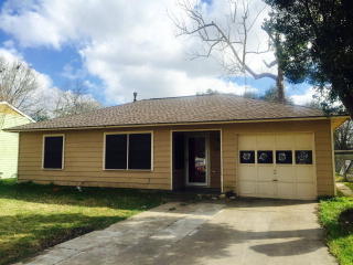 1216 Chevy Chase Dr, Angleton, TX 77515-5431