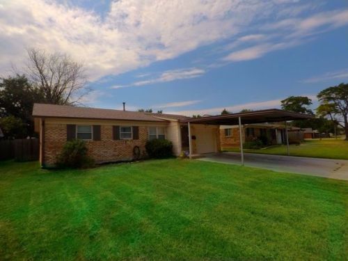 2001 Divis Ave, Bethany, OK 73008-5722