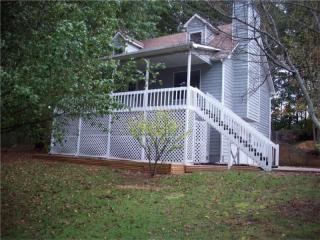 690 Morgan Springs Ct, Holly Springs, GA 30115-8881