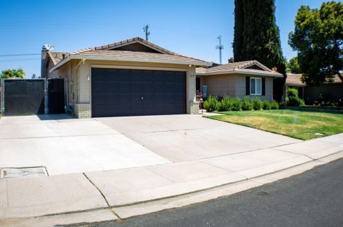 759 Nottingham Dr, Manteca, CA 95336-6310