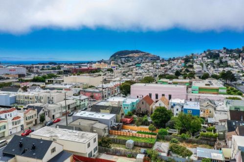 260 Girard St, San Francisco CA 94134-2110 exterior