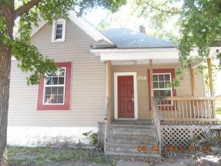 1016 Grant Ave, Springfield MO  65802-3914 exterior