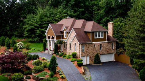 12 Paddock Dr, Lincoln, RI 02865-4943
