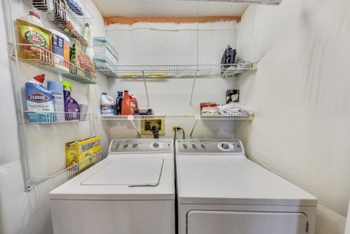 1045 Big Eagle Trl, Carol Stream IL  60188-9153 exterior