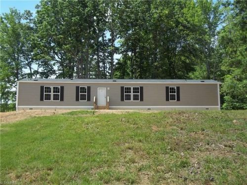 653 Berrymore Rd, Reidsville, NC 27320-8763