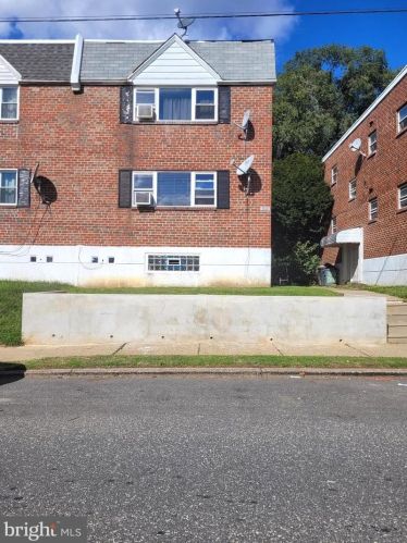 8202 Ditman St, Philadelphia PA 19136-2814 exterior