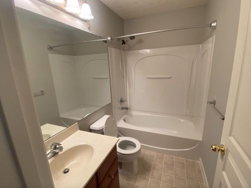 7222 English Dr, Cincinnati OH  45244-3147 exterior