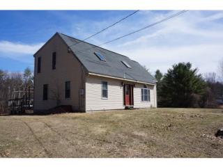 165 Henniker St, Hillsboro, NH 03244-5527