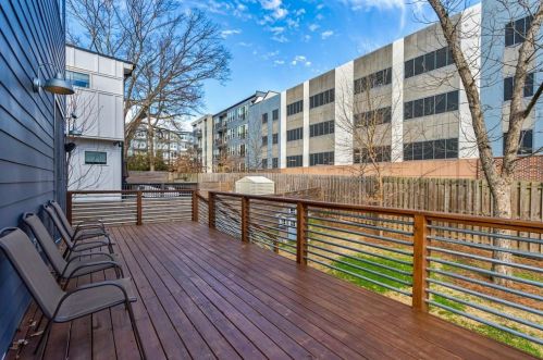 125 Holiday Ave, Atlanta GA  30307-2611 exterior