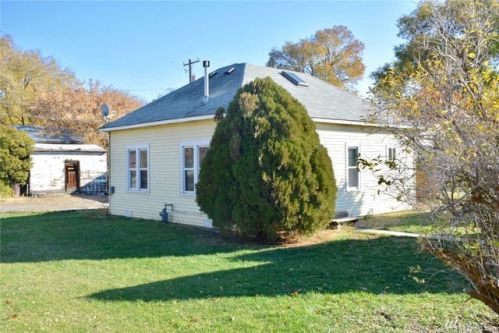 418 Pacific St, Ellensburg, WA 98926-2734