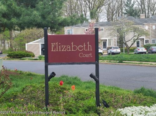 26 Elizabeth Ct, Tinton Falls NJ  07724-3049 exterior