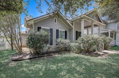 185 Sampson, Uhland TX  78640-4313 exterior