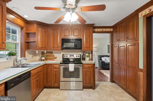 116 Tracy Berg Rd, Lancaster PA  17603-9417 exterior