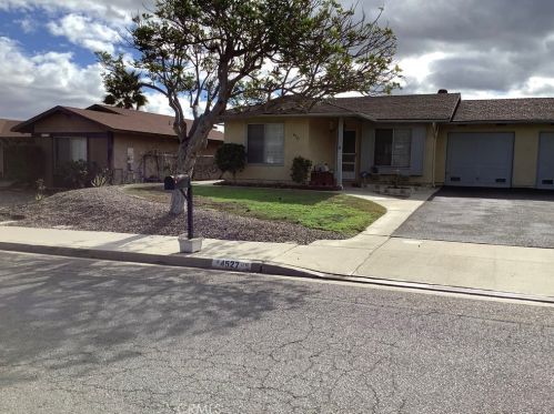 4527 Royal Oak Dr, Oceanside, CA 92056-2933
