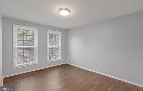 9919 Coffer Woods Rd, Springfield VA  22015-2903 exterior