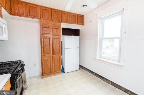 841 Lalor St, Trenton NJ  08610-6556 exterior