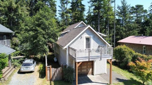 880 Hemlock St, Manzanita, OR 97130-9037