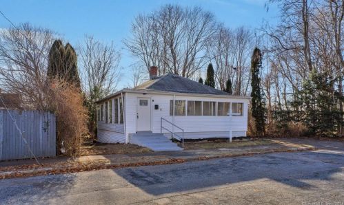 11 Frederick St, Killingly CT  06239-2709 exterior