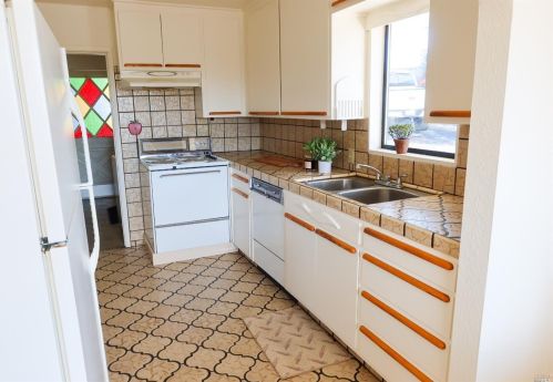 1800 Sanford Rnch Rd, Ukiah CA 95482-5299 exterior