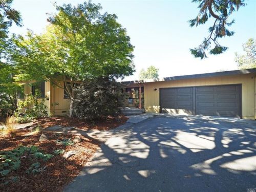 1410 Deer Ln, Sebastopol, CA 95472-5015
