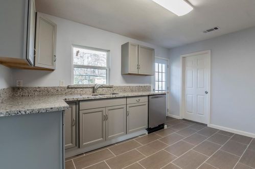 1401 Inwood Blvd, Garland TX 75042-8112 exterior