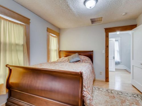 123 Bates Ave, Saint Paul MN  55106-6328 exterior