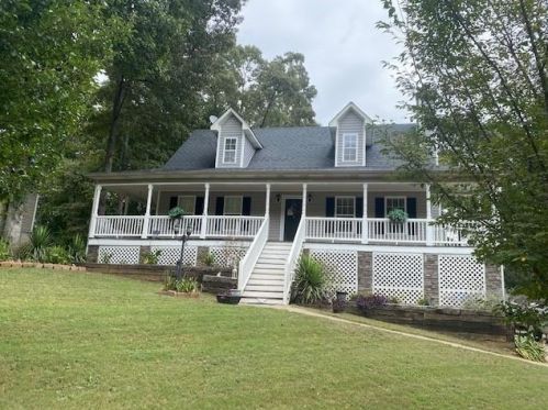 135 Glen Ridge Dr, Villa Rica, GA 30180-5206