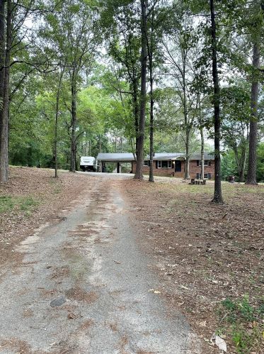 121 Reeves Rd, Jackson, GA 30233-3763