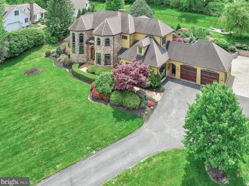 2879 Deer Chase Ln, York, PA 17403-9589